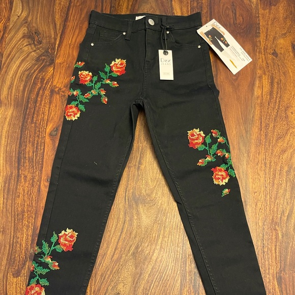 DEX Embroidered cropped skinny Jeans - Picture 1 of 5